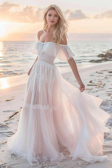 Blanc Une Ligne Tulle Boho Balayage Train Robe de Mariée avec Dentelle